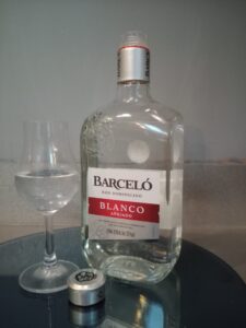 Ron Barceló Blanco Anejado rum review by the fat rum pirate