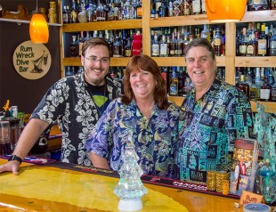 RUM WRECK DIVE BAR