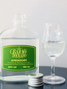 Cachaca Barao Dourado Amendoim