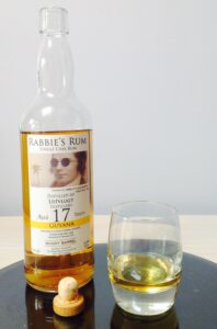 The Whisky Barrel Rabbie's Rum Utivlugt 17 Year Old Rum Review by the fat rum pirate