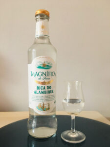 Magnifica de Faria Bica do Alambique Cachaca Rum Review by the fat rum pirate