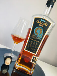 Ron Izalco Rum Cask Strength Aged 15 Years review by the fat rum pirate
