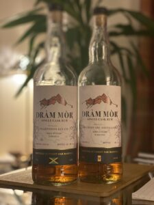 Dràm Mòr Single Cask Rum Clarendon Estate Aged 10 Years rum review by the fat rum pirate