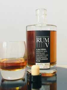 Skotlander Handcrafted Rum V 2,200 SØMIL rum review by the fat rum pirate