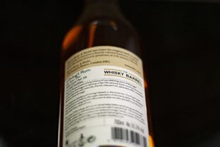 Berry Bros & Rudd 26 Year Old Uitvlugt Rum Exclusive to the Whisky Barrel review by the fat rum pirate