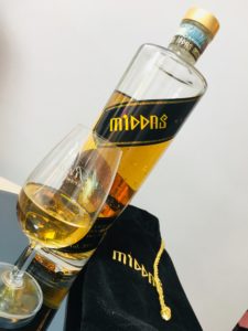 Middas Reserva Cachaca rum review by the fat rum pirate
