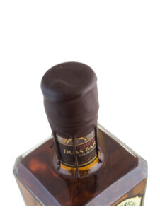 Cachaca Sebastiana Duas Barricas Quatro Anos rum review by the fat rum pirate